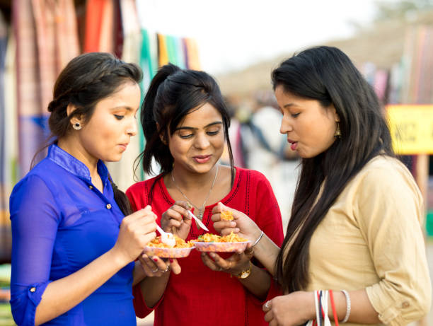 Street Foods in Tank Bund – Best Food Stalls & Must-Try Snacks Popular Street Foods in Tank Bund for food lovers
